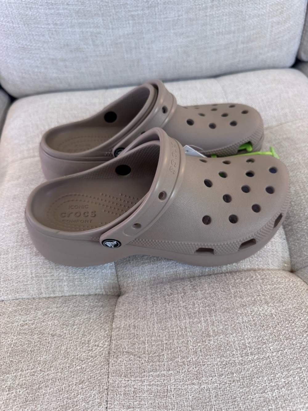 Crocs Classic Platform Clog Taupe Women’s 8 Elevated Comfort Casual - Picture 2 of 7